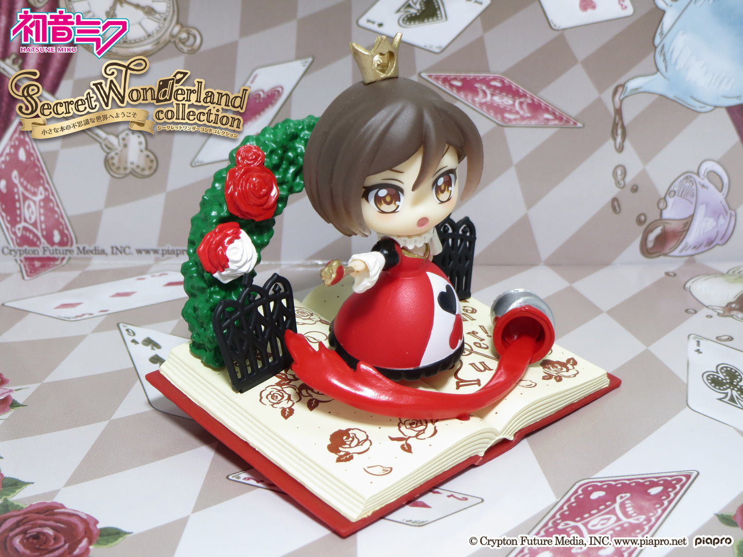 Re-Ment Hatsune Miku Secret Wonderland Collection - 5. MEIKO (Queen of Hearts)